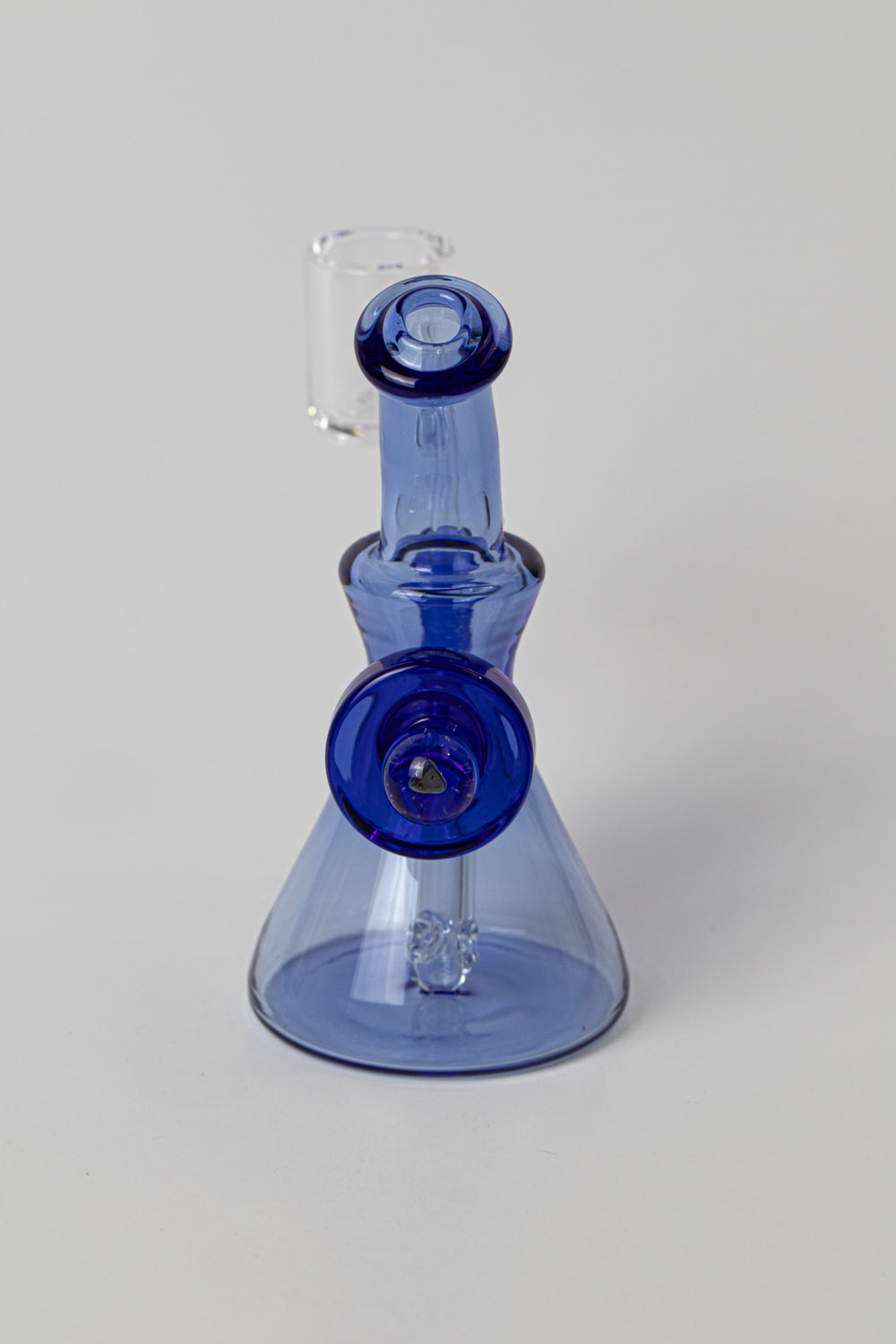 OIL Green/Blue Water Rig – a 4.5-inch Dabs banger included straight down stem built in . Less air flow more taste to weed / dabs