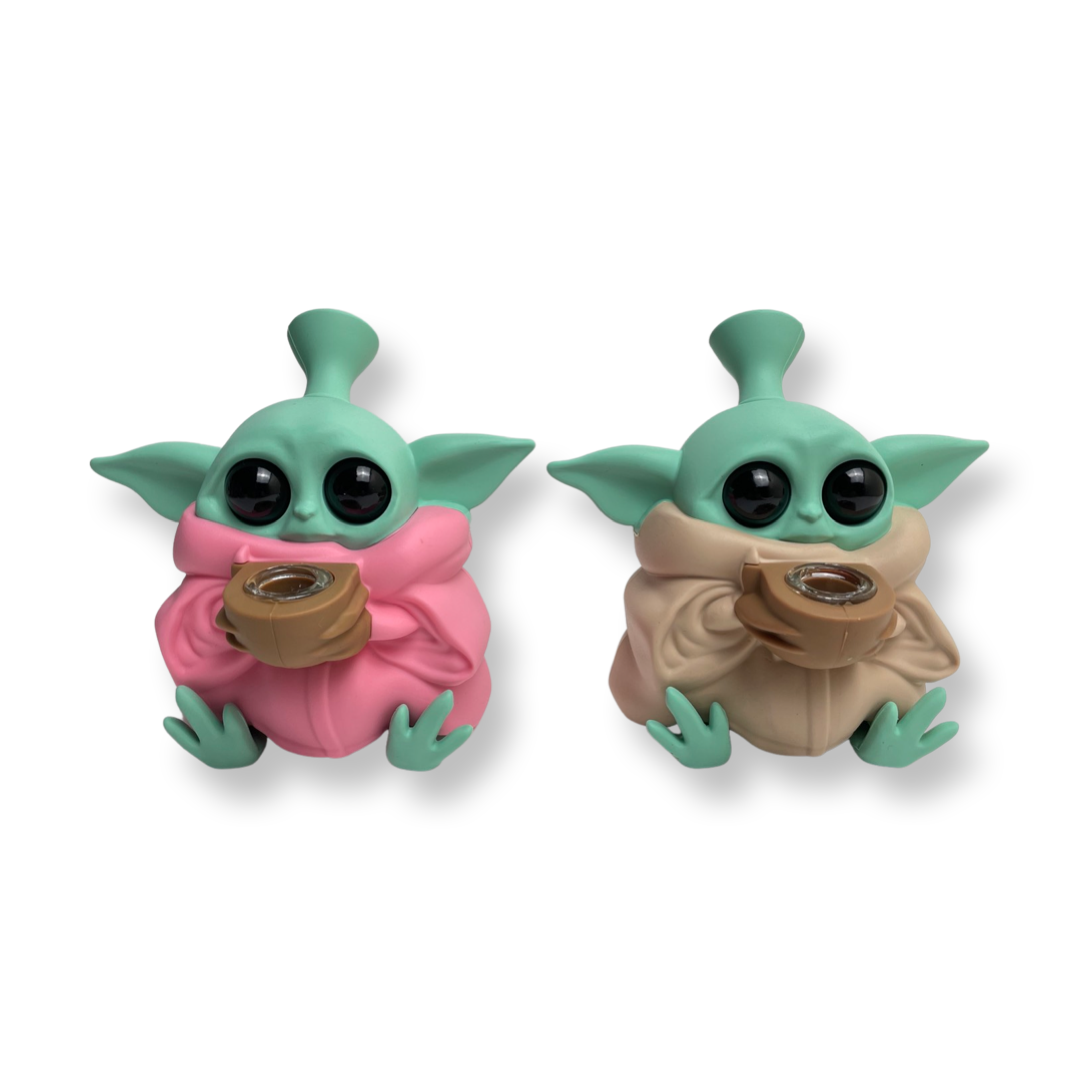 We have them in brown/pink Baby Yoda with Robe Pipe – the ultimate stoner's choice now for sale at an affordable price. Shaped like the beloved Baby Yoda figure with a robe, this hand pipe is designed for dry herb use